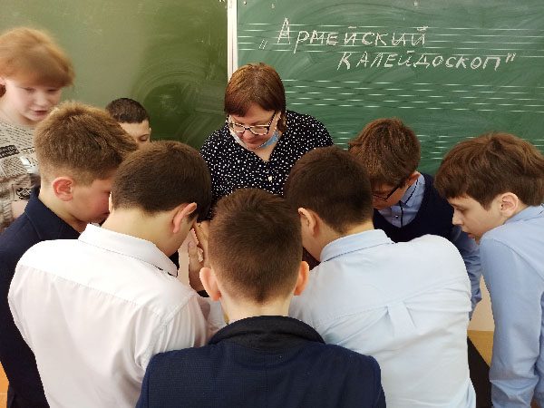 конкурсно-игровая программа «Армейский калейдоскоп»
